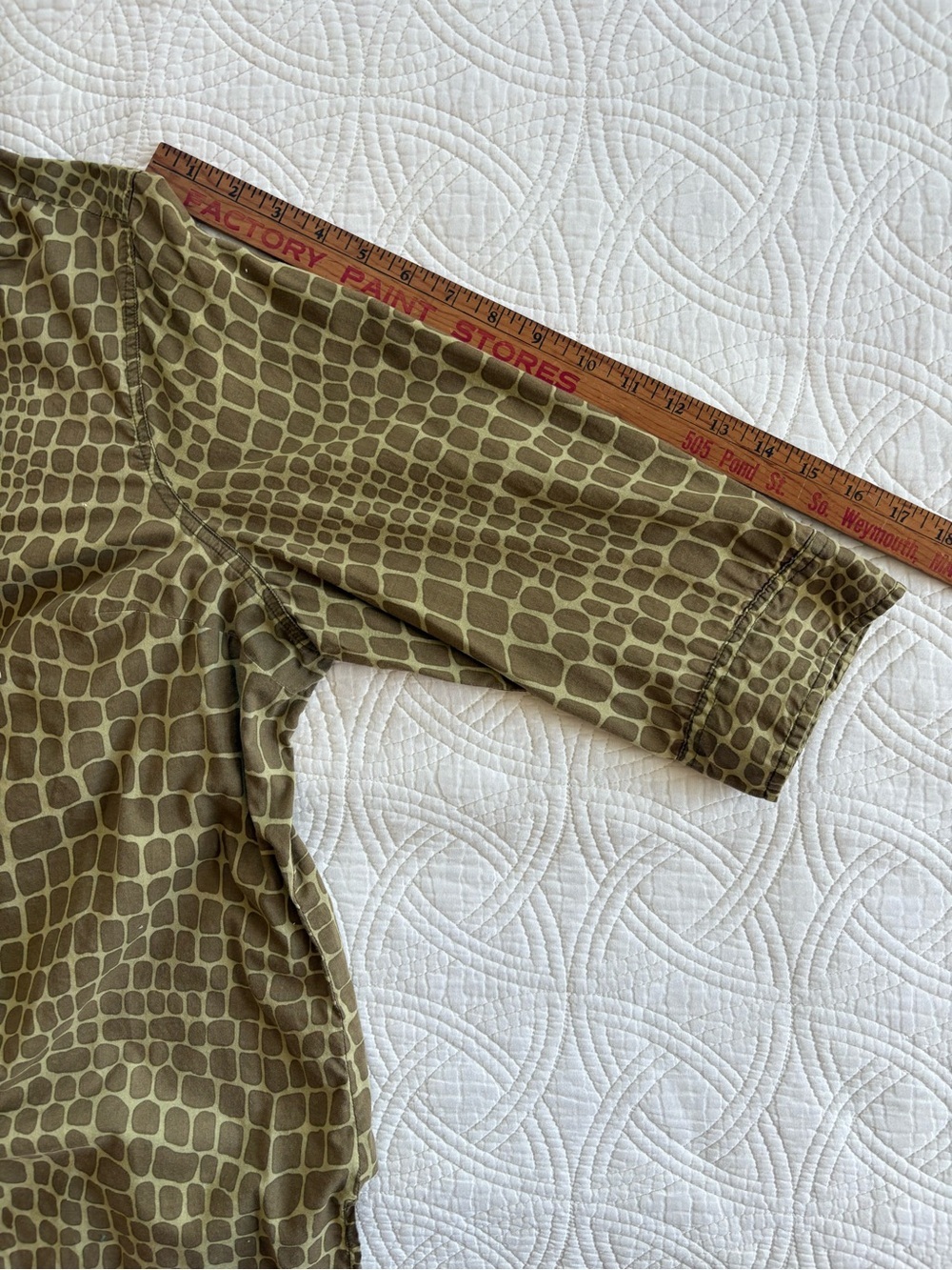 Animal Print Olive Cotton Pintuck Tunic 1X - Picture 7 of 9